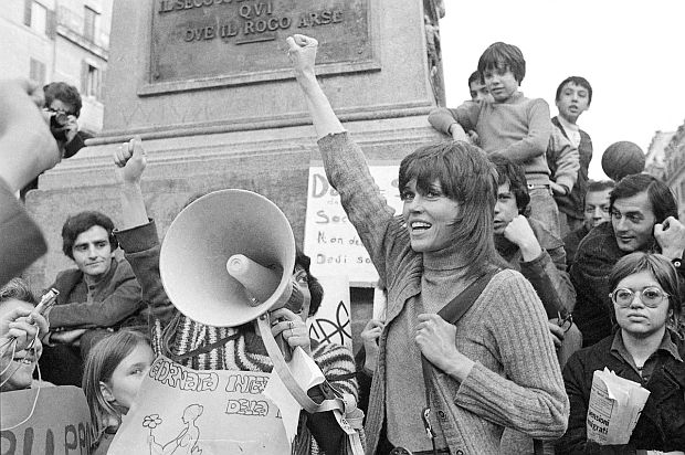 1972. Jane Fonda in Rome, Italy supporting a rally on behalf of Italian feminists. photo, Associated Press.