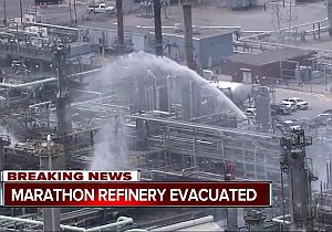 2019. Later WXYZ-TV 6 news report of oil vapor leak from Marathon oil refinery in Detroit, MI.